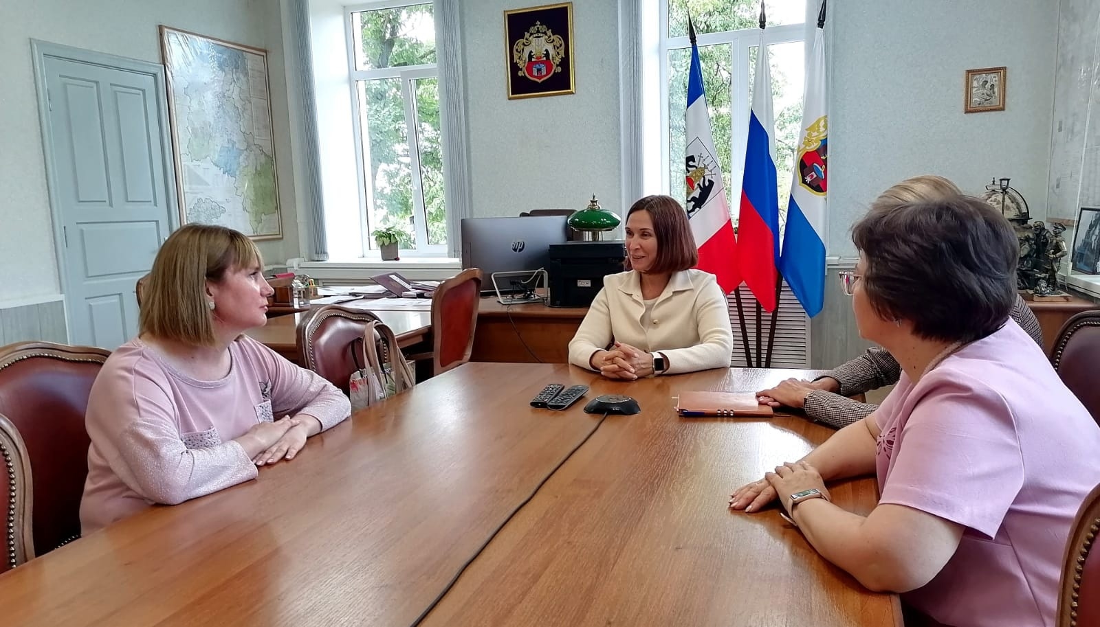 По программе "Земский учитель" первым учителем в Старую Руссу приехала Пивовар Ирина Викторовна.