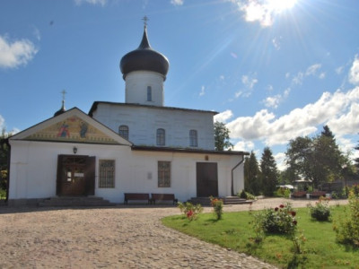 Церкви Георгия и Благовещения.